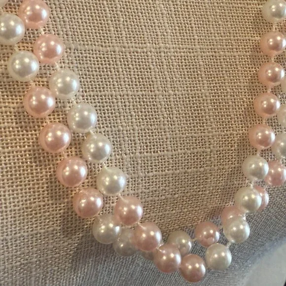 Pink and White Faux Pearls Flapper Length - Picture 4 of 6